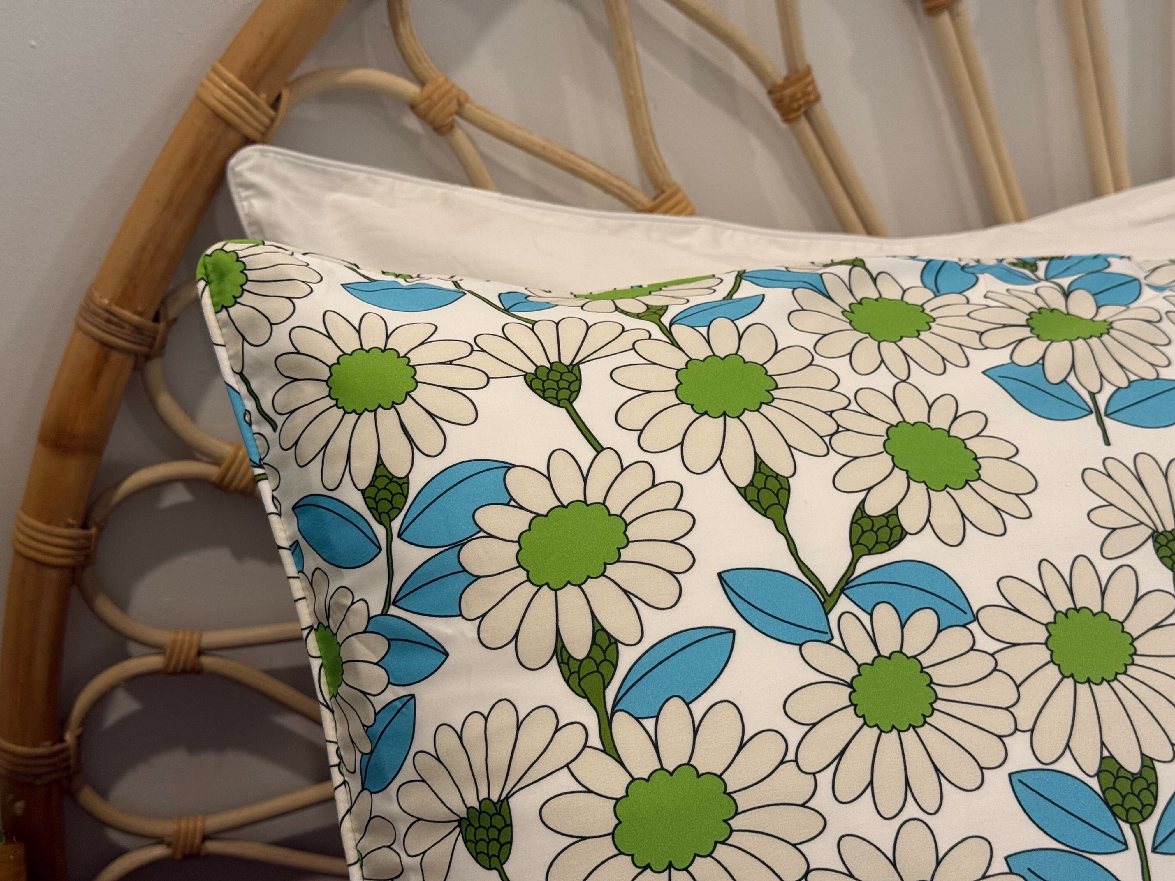 Daisy Pillowcase Set