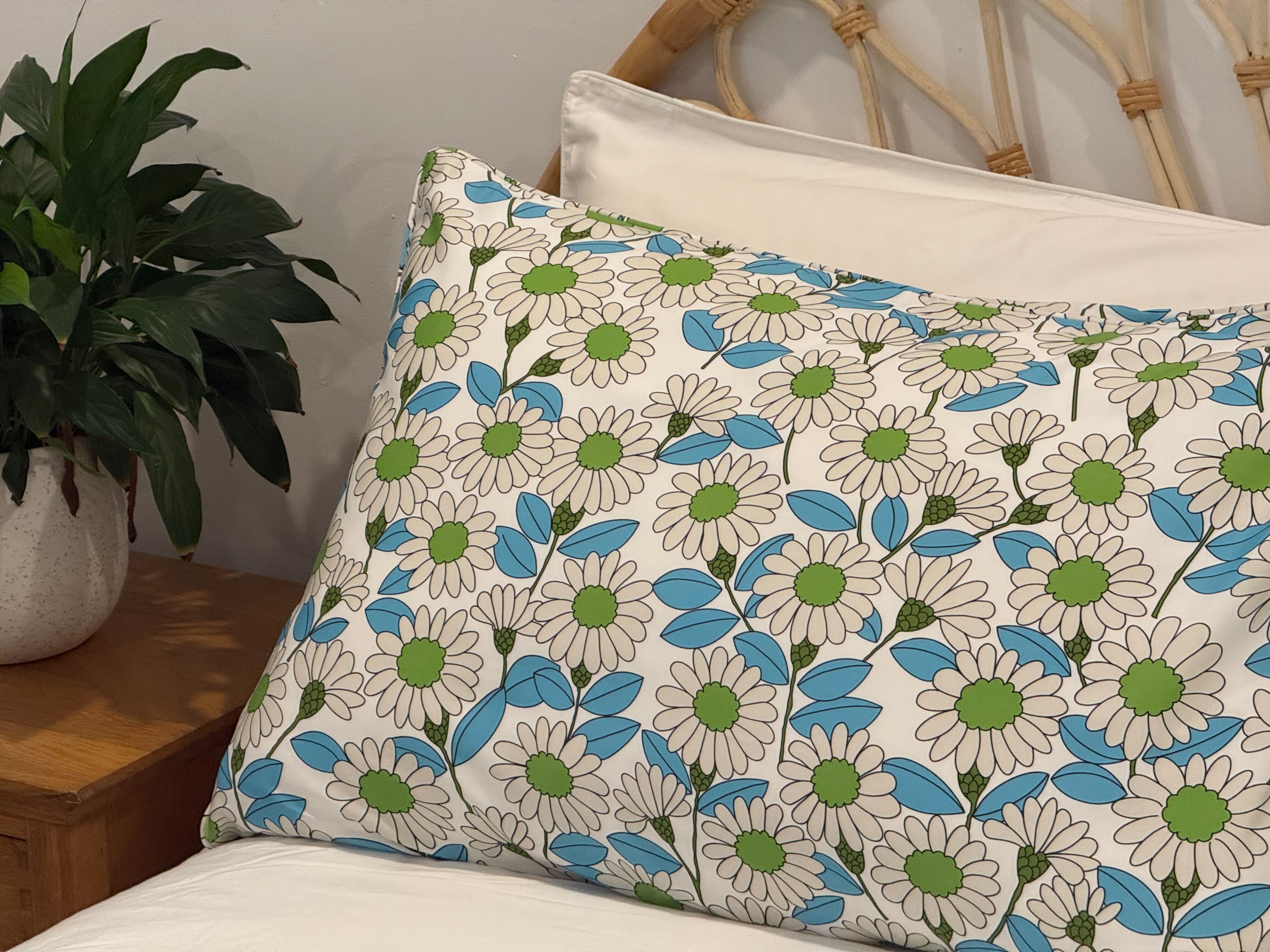Daisy Pillowcase Set