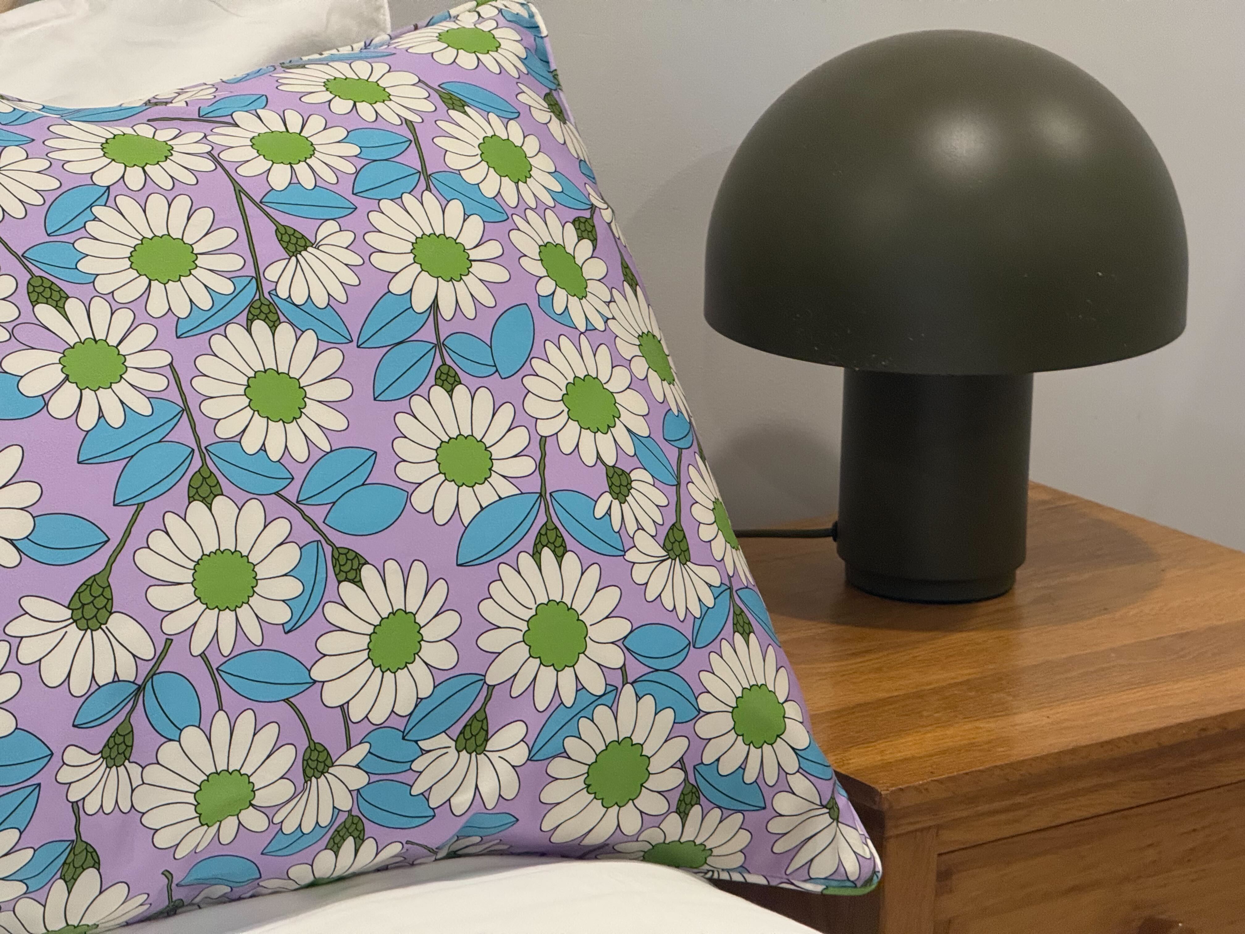 Lilac Daisy Pillowcase Set